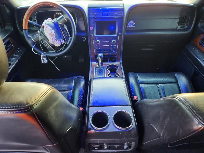 Photo 8 from auction – 2016 LINCOLN NAVIGATOR with VIN 5LMJJ2HT3GEL09429