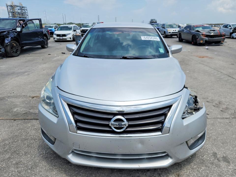 Photo 5 from auction – 2013 NISSAN ALTIMA with VIN 1N4AL3AP7DC236812