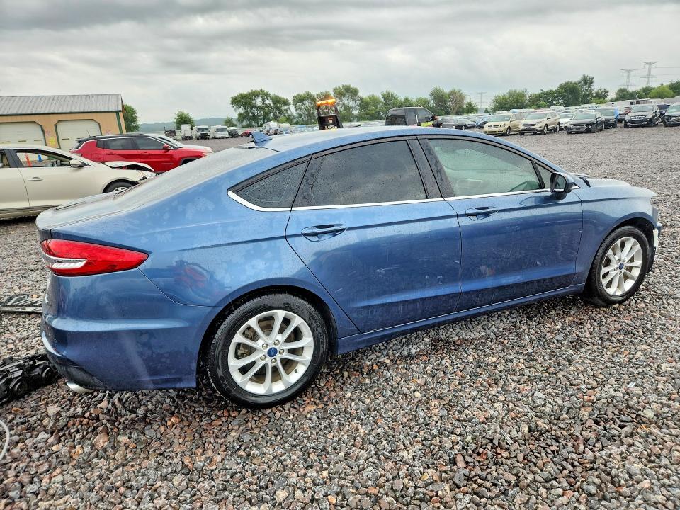 Photo 3 from auction – 2019 FORD FUSION with VIN 3FA6P0HD1KR178571
