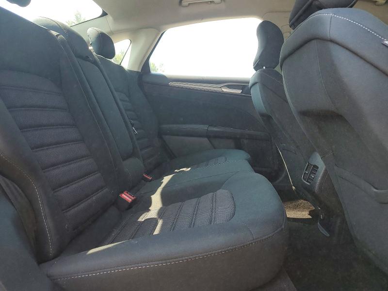 Photo 10 from auction – 2017 FORD FUSION with VIN 3FA6P0LU4HR105761