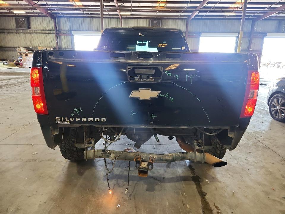 Photo 6 from auction – 2008 CHEVROLET SILVERADO with VIN 1GCHK29KX8E126877