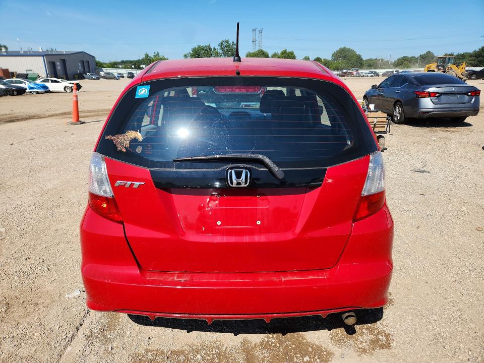 Photo 6 from auction – 2013 HONDA FIT with VIN JHMGE8H36DC068836