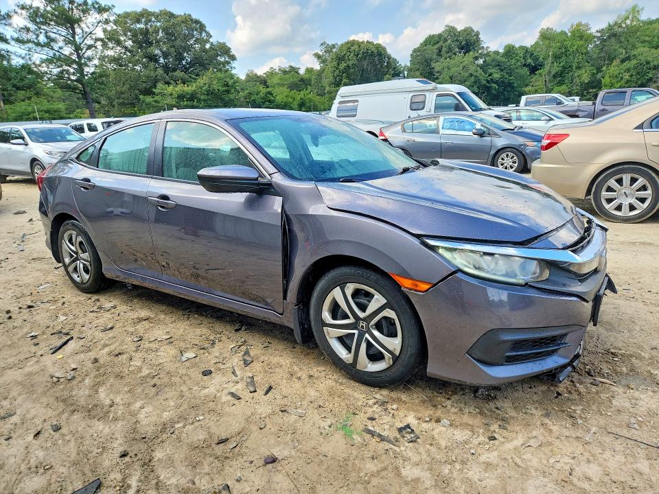 Photo 4 from auction – 2016 HONDA CIVIC with VIN 2HGFC2F58GH534189