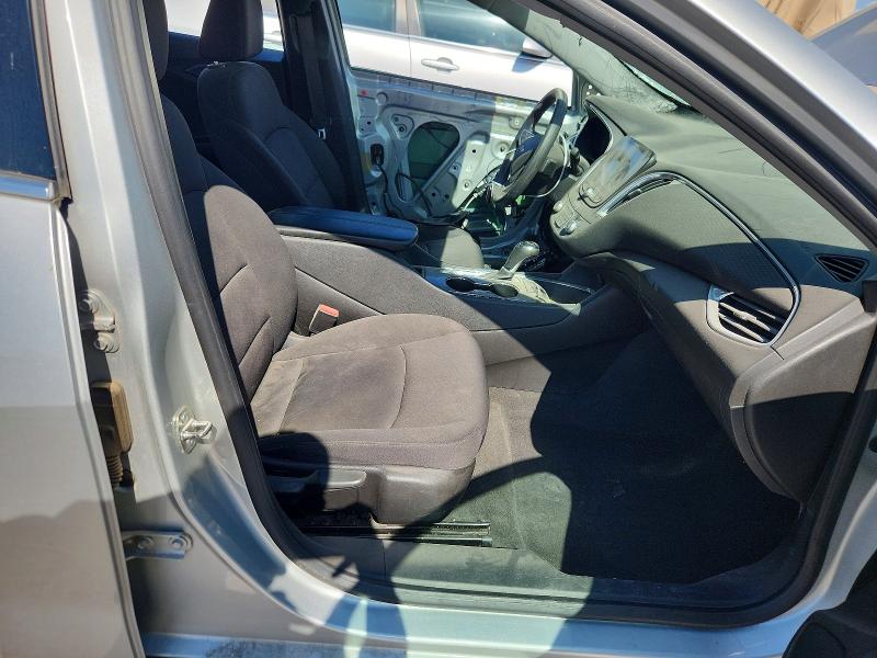 Photo 7 from auction – 2019 CHEVROLET MALIBU with VIN 1G1ZD5ST1KF115991