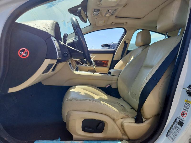 Photo 7 from auction – 2015 JAGUAR XF with VIN SAJWA0FSXFPU87371