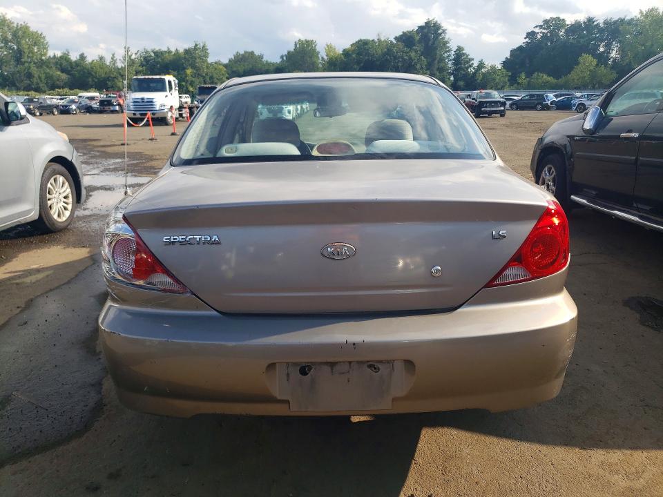 Photo 6 from auction – 2002 KIA SPECTRA with VIN KNAFB121125155658