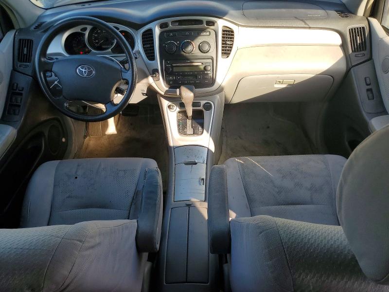 Photo 8 from auction – 2004 TOYOTA HIGHLANDER with VIN JTEGP21A140016075