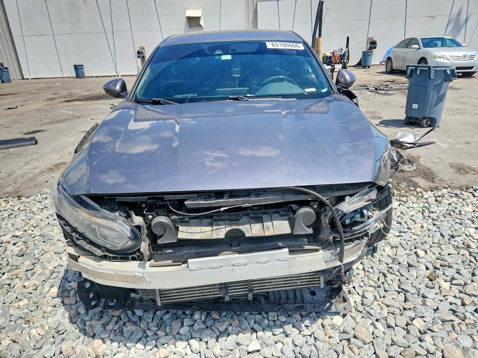 Photo 5 from auction – 2018 HONDA ACCORD with VIN 1HGCV1F36JA087583