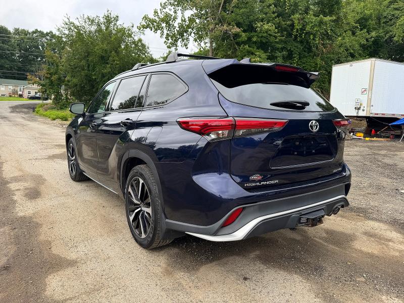 Photo 3 from auction – 2021 TOYOTA HIGHLANDER with VIN 5TDJZRBHXMS090844