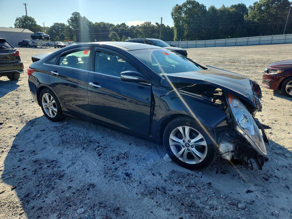 Photo 4 from auction – 2013 HYUNDAI SONATA with VIN 5NPEC4AC9DH665386