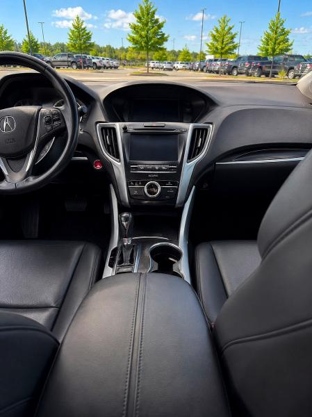 Photo 7 from auction – 2019 ACURA TLX with VIN 19UUB1F33KA000141