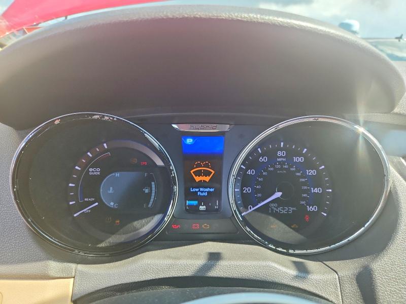 Photo 9 from auction – 2013 HYUNDAI SONATA with VIN KMHEC4A42DA098000
