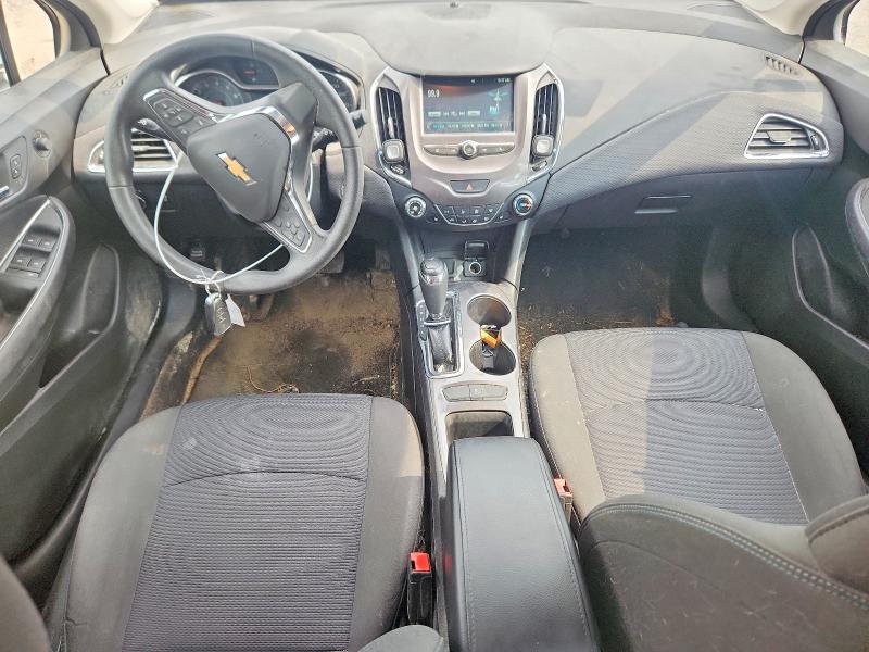 Photo 8 from auction – 2018 CHEVROLET CRUZE with VIN 3G1BE6SM2JS617268