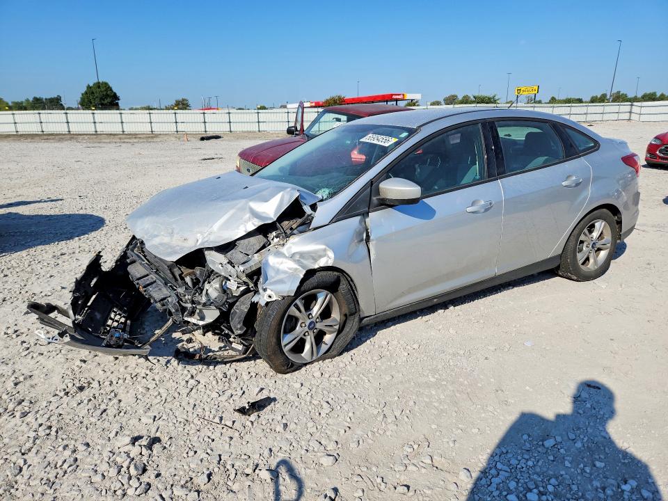 FORD FOCUS 2012 with VIN 1FAHP3F22CL303976 - Photo from auction