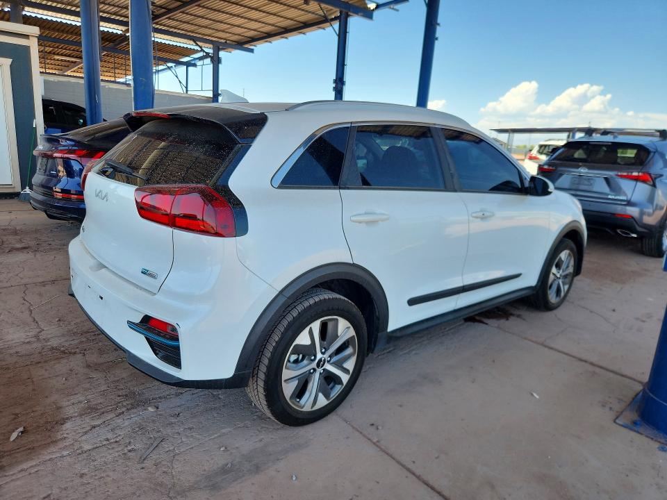 Photo 3 from auction – 2022 KIA NIRO EV with VIN KNDCC3LG7N5124422