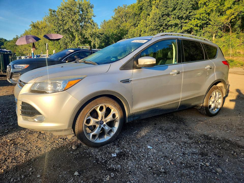 FORD ESCAPE 2015 with VIN 1FMCU0JX4FUB55113 - Photo from auction