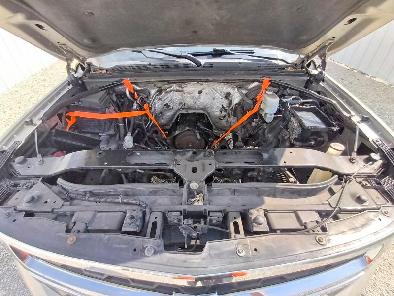 Photo 12 from auction – 2015 CHEVROLET SUBURBAN with VIN 1GNSCJKC8FR555142