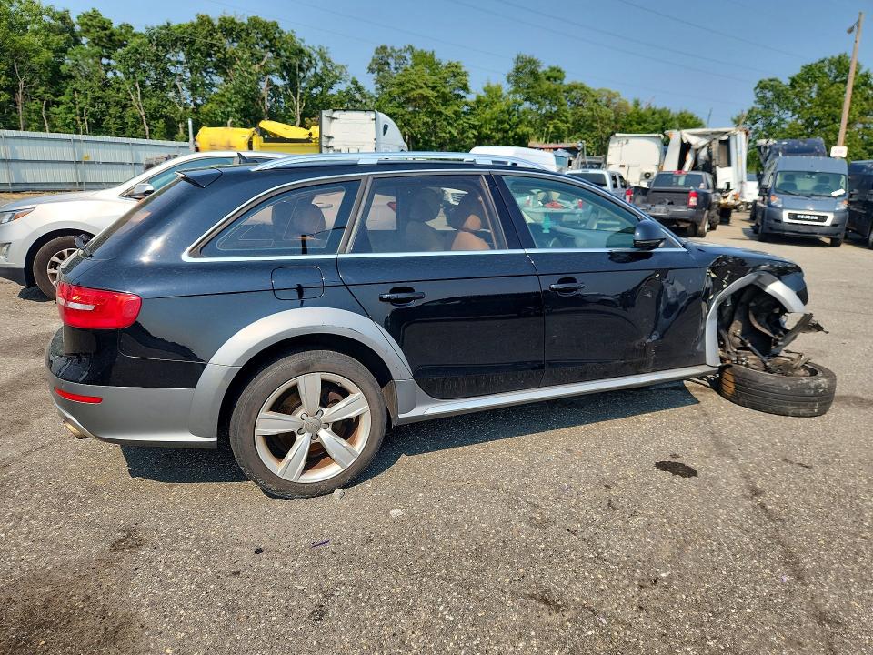 Фото 3 с аукциона – 2013 AUDI A4 ALLROAD с VIN WA1UFAFL4DA211445