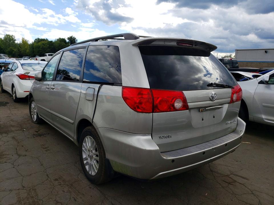 Photo 2 from auction – 2007 TOYOTA SIENNA with VIN 5TDBK22C87S007839