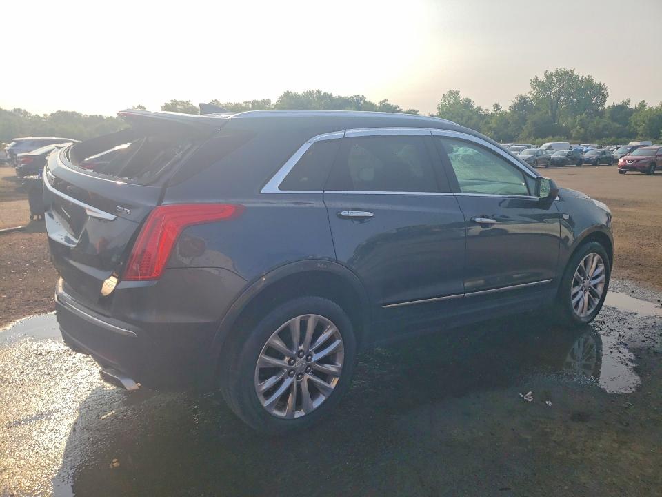 Photo 3 from auction – 2019 CADILLAC XT5 with VIN 1GYKNDRS2KZ183691