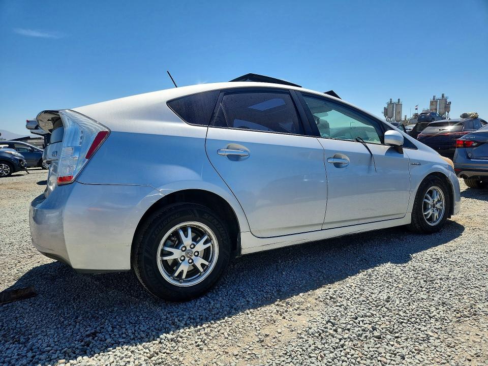 Photo 3 from auction – 2010 TOYOTA PRIUS with VIN JTDKN3DU9A0051085