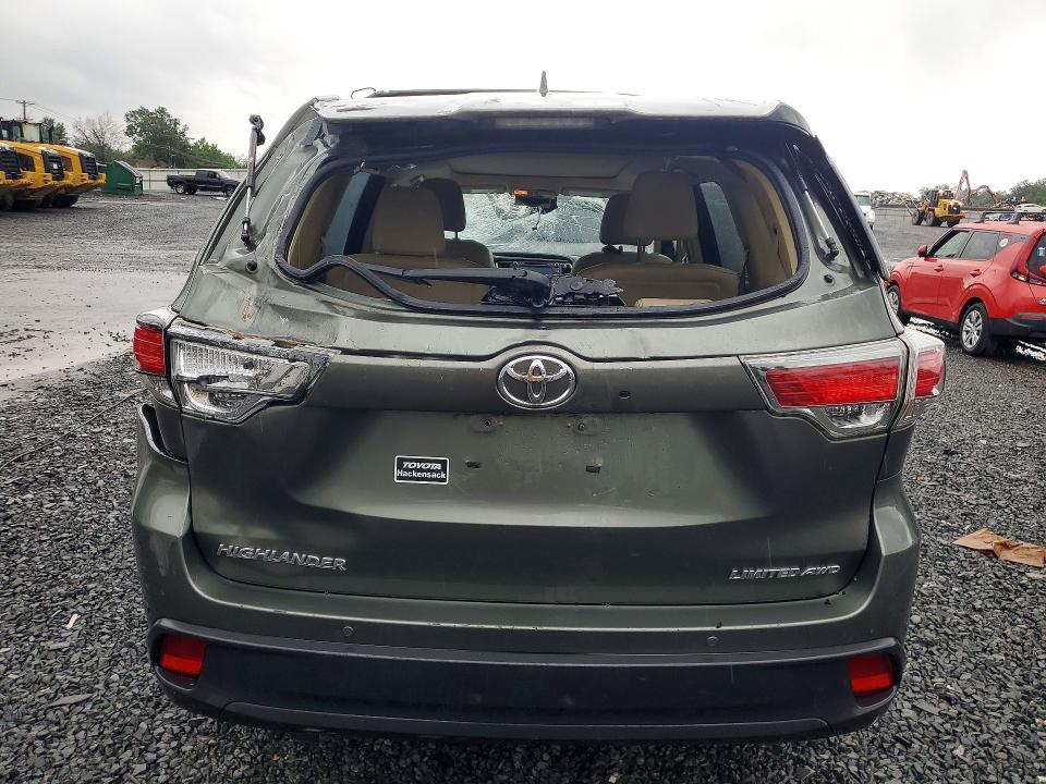 Photo 6 from auction – 2014 TOYOTA HIGHLANDER with VIN 5TDDKRFH0ES036935