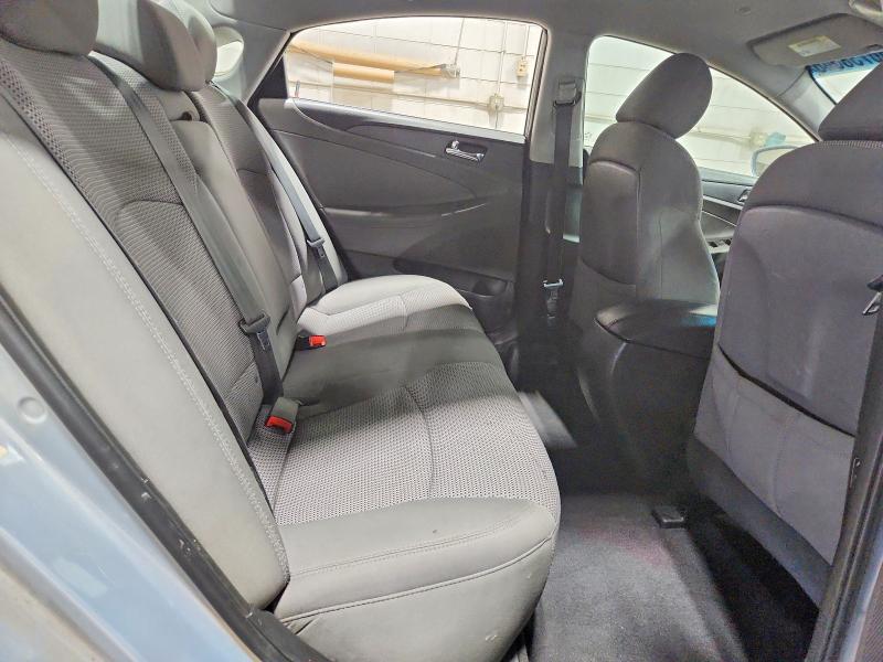 Photo 10 from auction – 2011 HYUNDAI SONATA with VIN 5NPEB4AC9BH079304