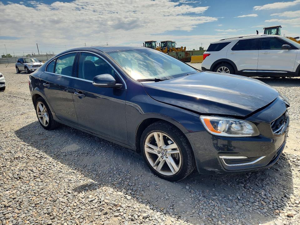 Photo 4 from auction – 2015 VOLVO S60 with VIN YV1612TK5F1351578