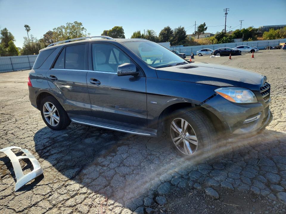 Photo 4 from auction – 2012 MERCEDES-BENZ ML with VIN 4JGDA5HB7CA026011