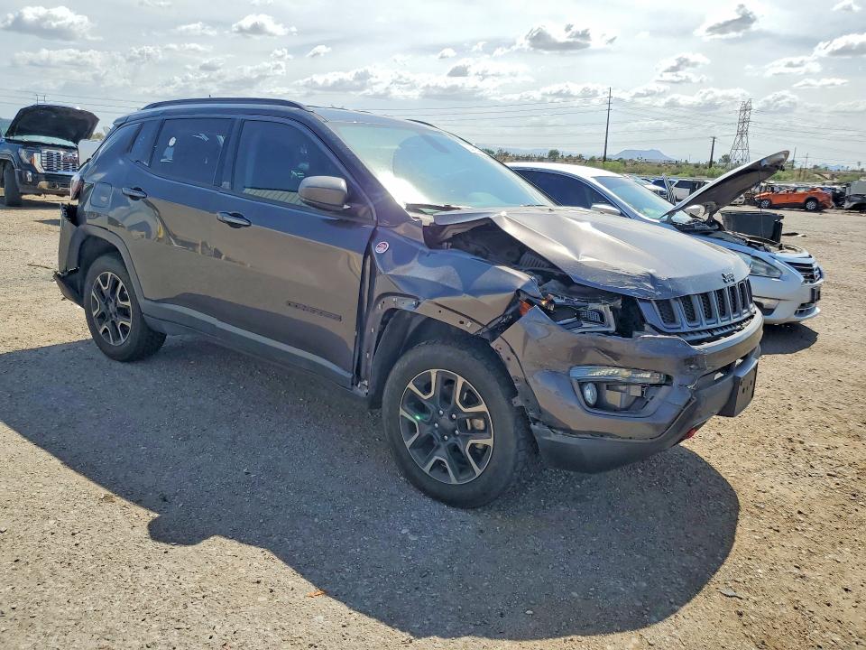 Photo 4 from auction – 2019 JEEP COMPASS with VIN 3C4NJDDB2KT752567