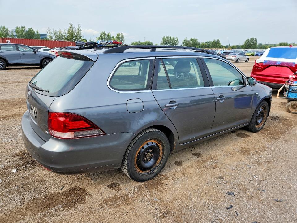 Photo 3 from auction – 2014 VOLKSWAGEN JETTA with VIN 3VWML7AJ1EM621774
