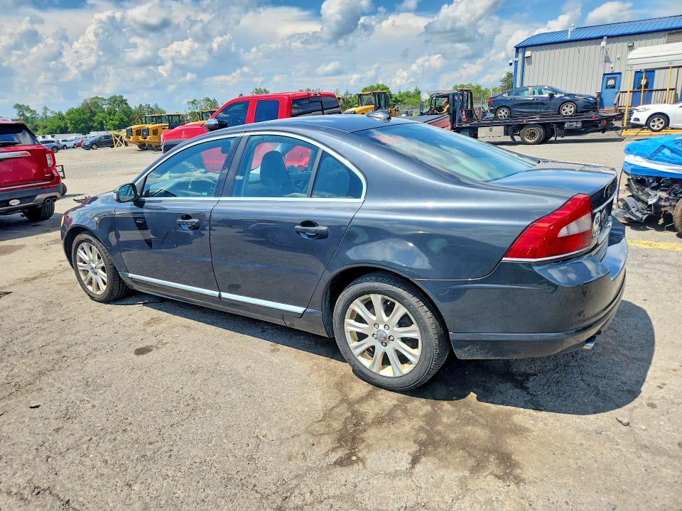 Photo 2 from auction – 2011 VOLVO S80 with VIN YV1940AS0B1147258