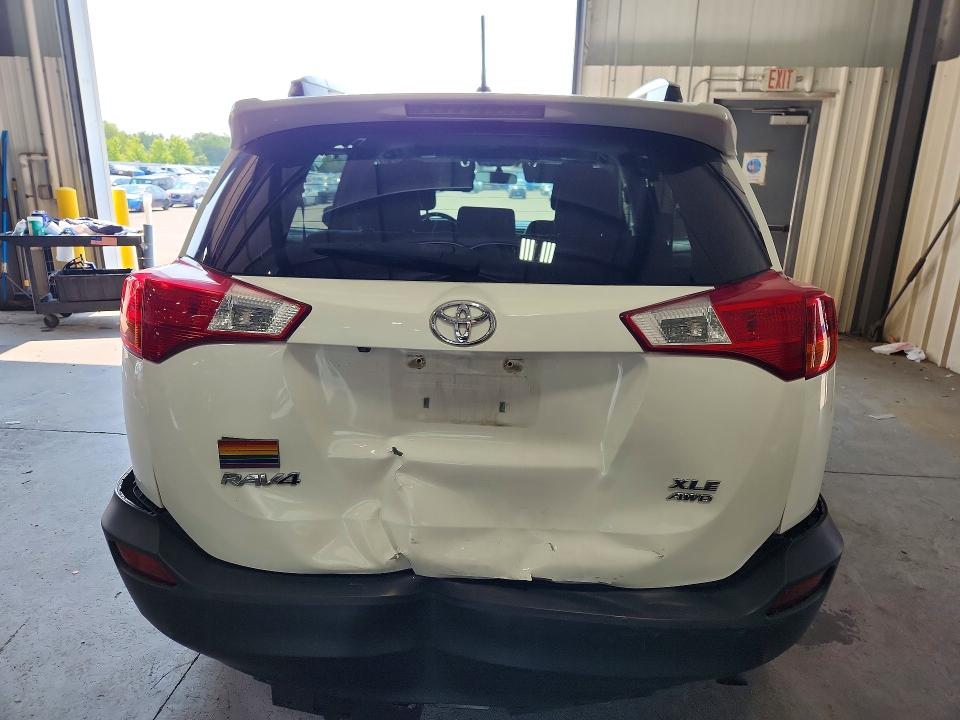 Photo 6 from auction – 2013 TOYOTA RAV4 with VIN 2T3RFREV8DW041203