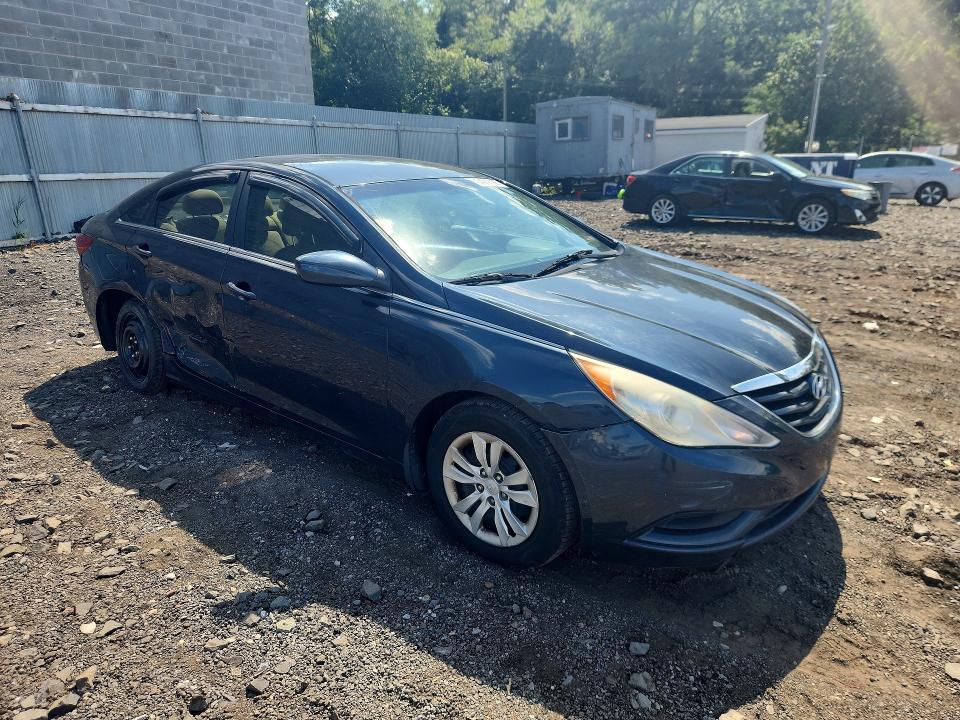 Photo 4 from auction – 2012 HYUNDAI SONATA with VIN 5NPEB4AC5CH322463