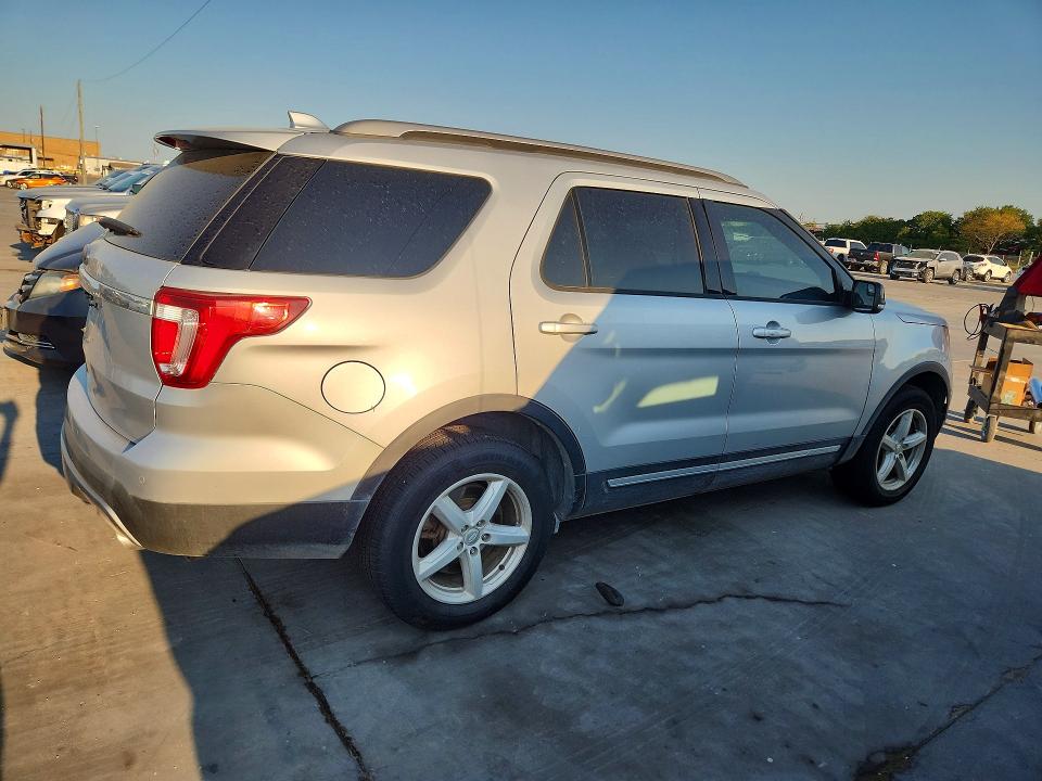 Photo 3 from auction – 2016 FORD EXPLORER with VIN 1FM5K8D86GGC39550