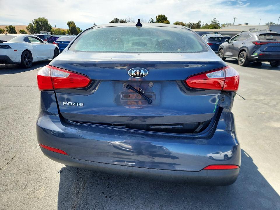 Photo 6 from auction – 2016 KIA FORTE with VIN KNAFK4A60G5463054