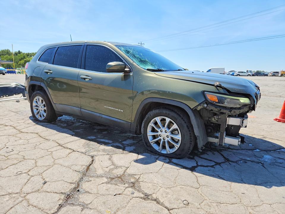 Photo 4 from auction – 2019 JEEP CHEROKEE with VIN 1C4PJLCB9KD147861