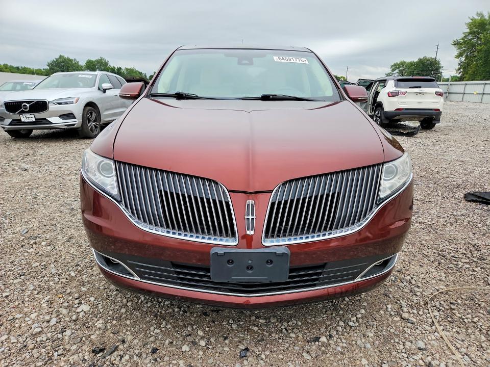Photo 5 from auction – 2015 LINCOLN MKT with VIN 2LMHJ5AT2FBL02029