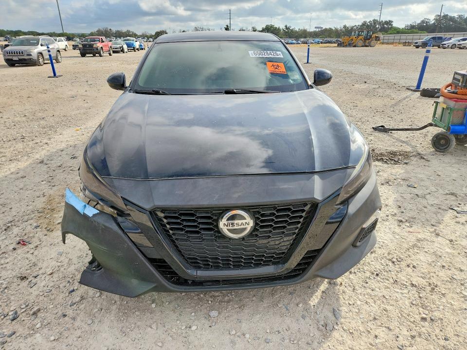 Photo 5 from auction – 2019 NISSAN ALTIMA with VIN 1N4BL4CV4KC160694