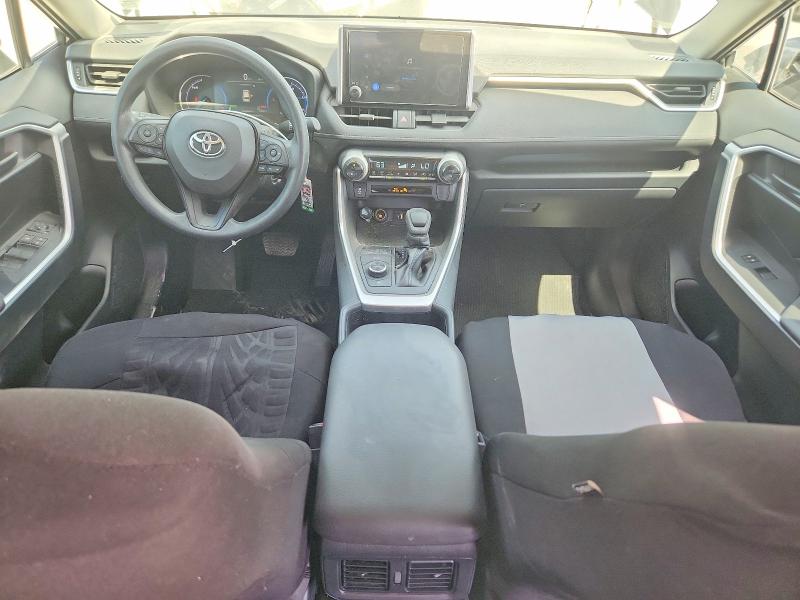 Photo 8 from auction – 2025 TOYOTA RAV4 with VIN JTMLWRFV0SD299701