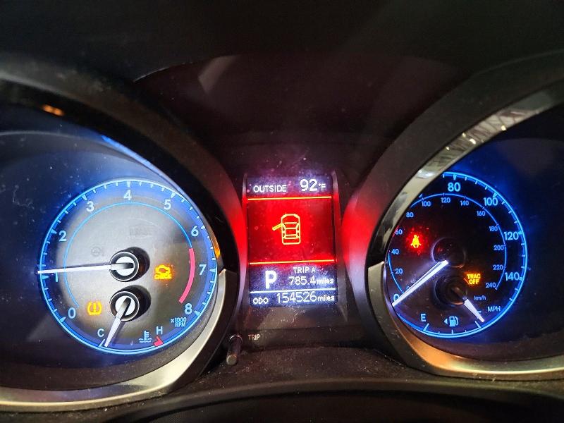 Photo 9 from auction – 2014 TOYOTA COROLLA with VIN 2T1BURHE6EC118696