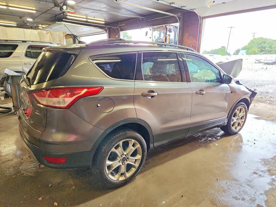 Photo 3 from auction – 2013 FORD ESCAPE with VIN 1FMCU9HX6DUD30761