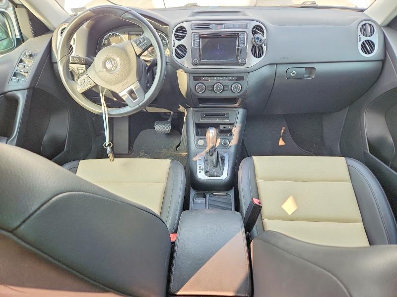 Снимка 8 от търг – 2016 VOLKSWAGEN TIGUAN с VIN WVGBV7AX5GW541210