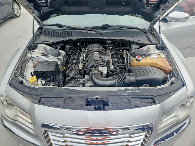Фото 11 с аукциона – 2012 CHRYSLER 300C с VIN 2C3CCAPT2CH313422