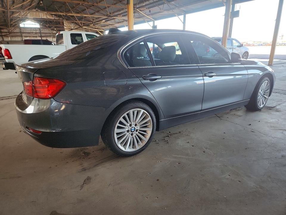 Photo 3 from auction – 2015 BMW 328 with VIN WBA3B5G51FNS15563