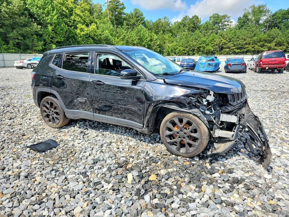 Photo 4 from auction – 2019 JEEP COMPASS with VIN 3C4NJDCB8KT672742