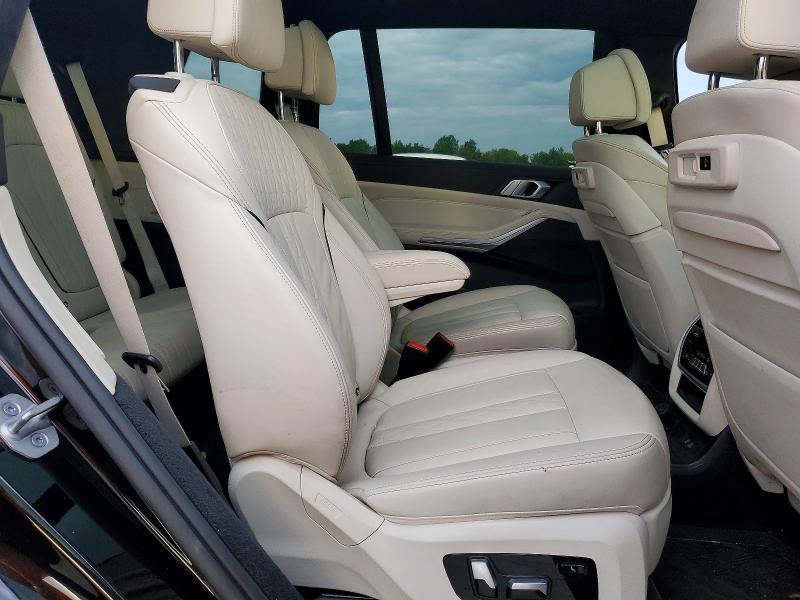 Photo 11 from auction – 2022 BMW X7 with VIN 5UXCW2C08N9K23312