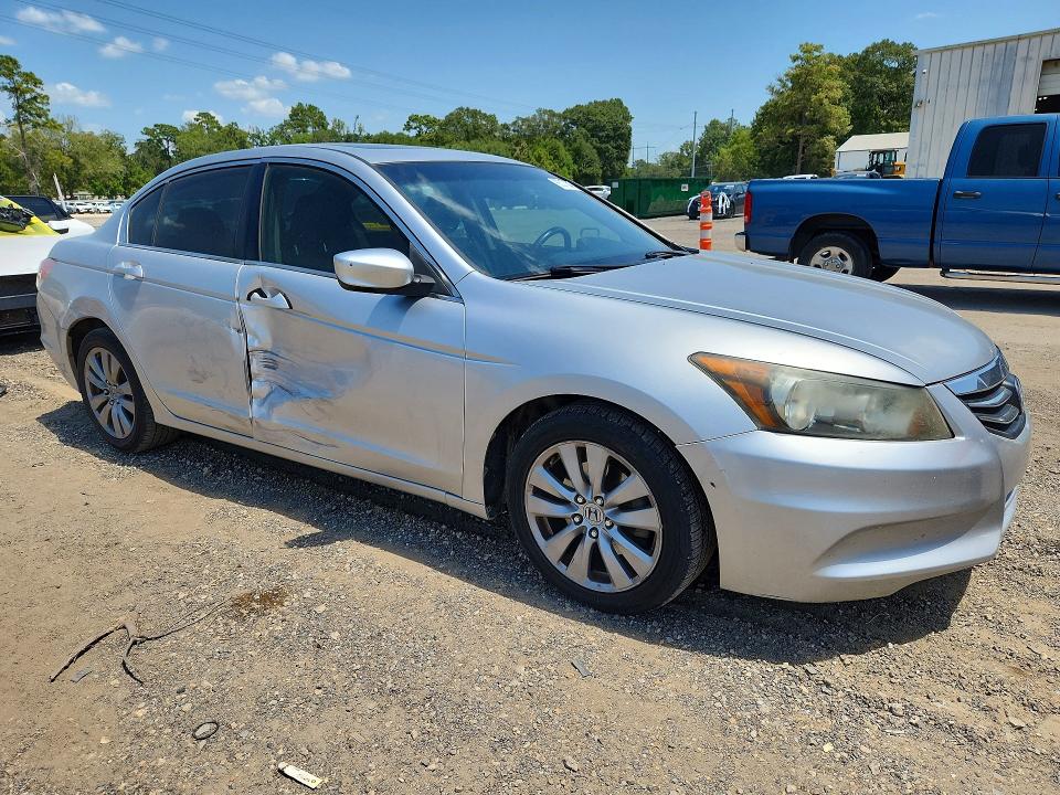 Photo 4 from auction – 2012 HONDA ACCORD with VIN 1HGCP2F84CA121907