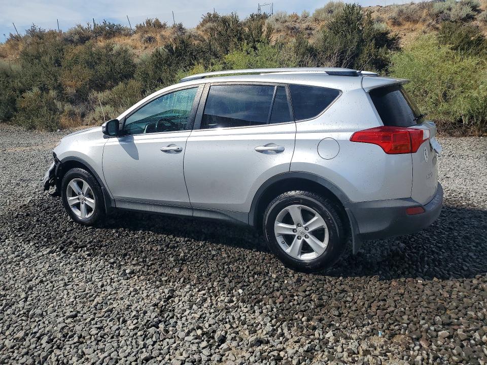 Photo 2 from auction – 2014 TOYOTA RAV4 with VIN 2T3RFREV2EW169986