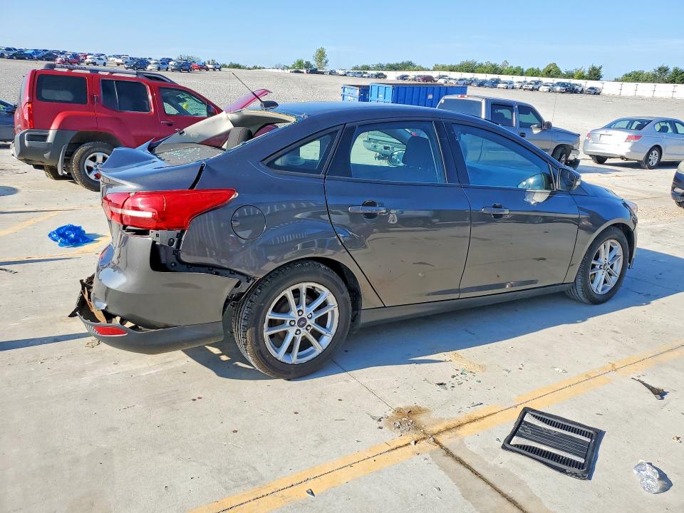 Photo 3 from auction – 2016 FORD FOCUS with VIN 1FADP3F27GL280635